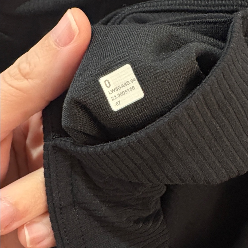 Lululemon Align High Rise Ribbed Mini Flared Pant in Black SZ 0 EUC - Picture 4 of 4